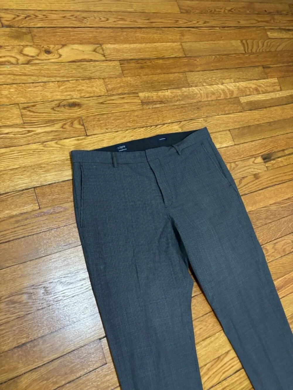 J. Crew Mens Thompson Dress Pants Size 34x30 Gray Check Tapered Fit Wool Blend